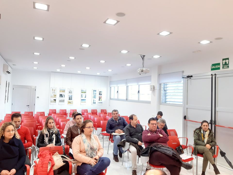 Reunión de trabajo del Secretario General de Población y Desarrollo Rural de la Junta de Extremadura y FEDESIBA.