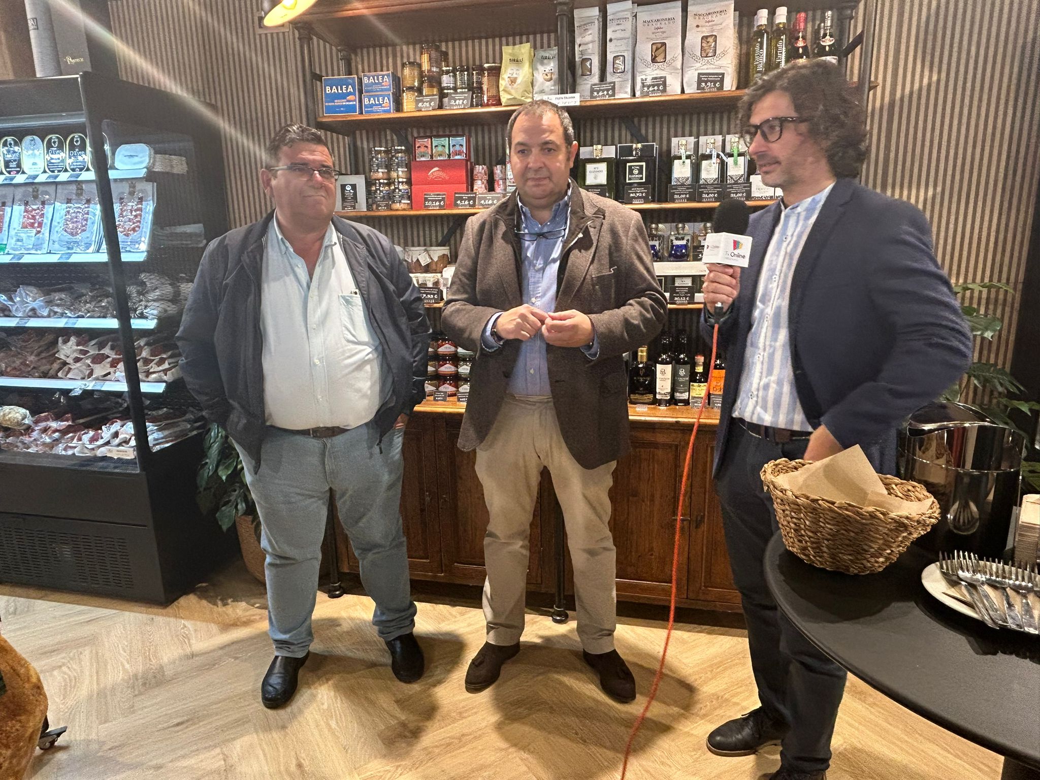 Inauguración de la tienda de productos delicatessen “D´Eyre Foodie Shop”